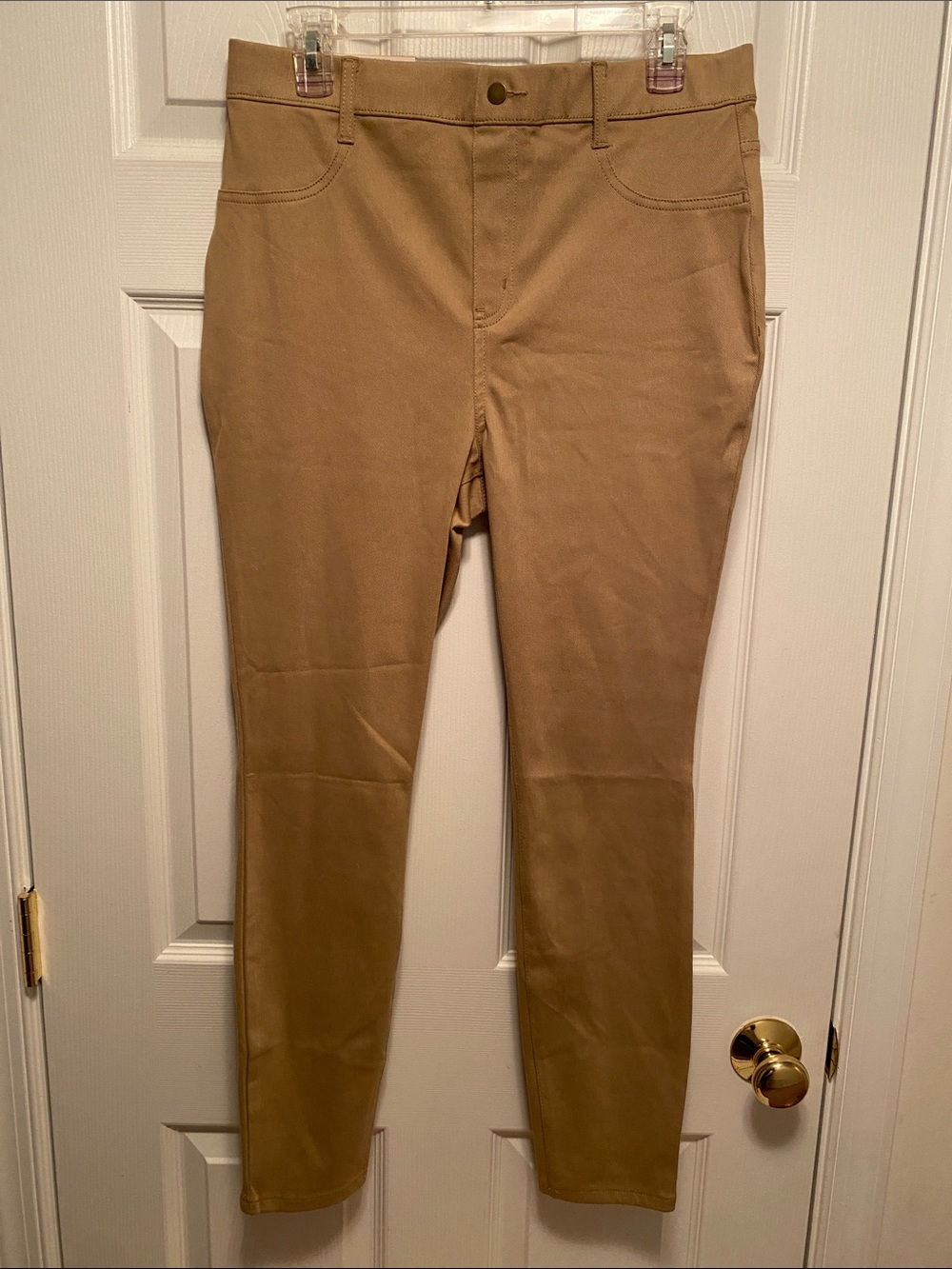Time and Tru High-Rise Skinny Jeggings in Khaki…size L (12-14)